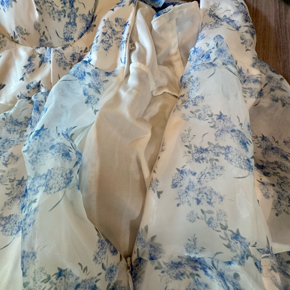Women’s Blue Floral Tie-Shoulder Maxi Dress - Picture 4 of 8